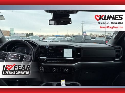 Used 2025 GMC Sierra 3500 SLE w/ SLE Convenience Package AWD/4WD image 44