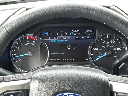 Used 2019 Ford F250 Lariat w/ Lariat Ultimate Package image 23