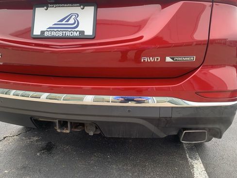 Used 2018 Chevrolet Equinox Premier image 27