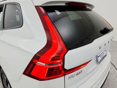 Certified 2025 Volvo XC60 B5 Plus image 31