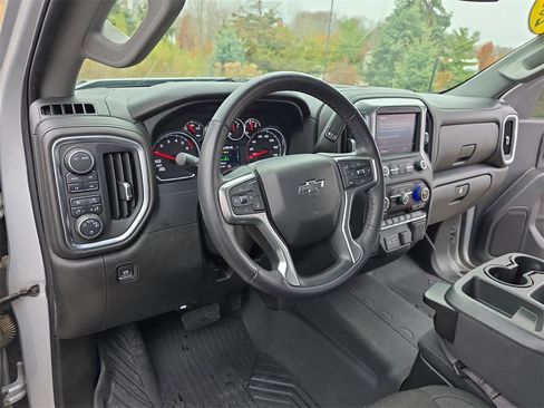 Used 2022 Chevrolet Silverado 1500 RST image 15