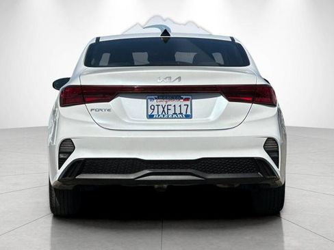 Used 2023 Kia Forte LXS w/ LXS Technology Package FWD image 4