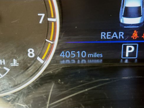 Used 2025 Nissan Altima 2.5 SV FWD image 19