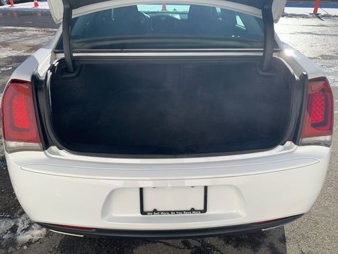 Used 2023 Chrysler 300 Touring w/ Sport Appearance Package image 13