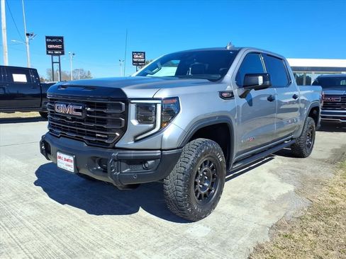 Used 2024 GMC Sierra 1500 AT4X w/ AT4X AEV Edition image 3