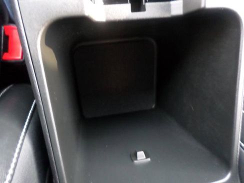 Used 2023 Jeep Grand Cherokee L Laredo image 35