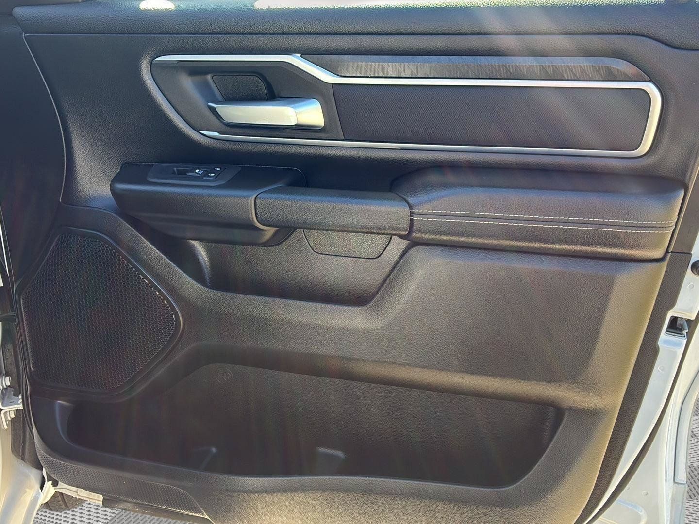 Used 2025 RAM 1500 Big Horn AWD/4WD image 10