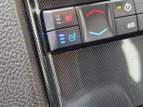 Used 2010 Ford Taurus SHO image 26