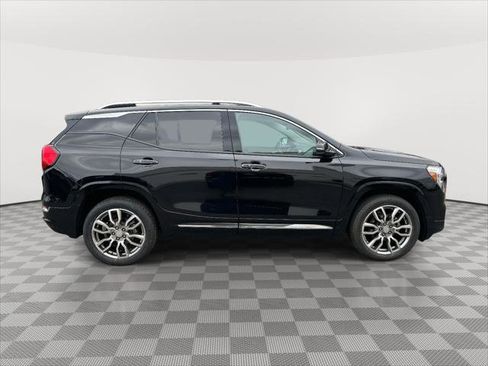 Used 2022 GMC Terrain Denali w/ LPO, 'HIT The Road' Package image 8