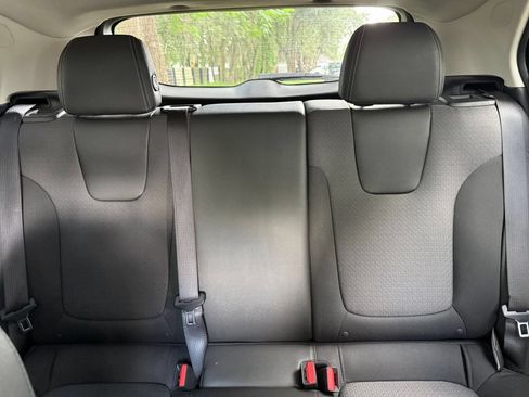 Used 2025 Buick Encore GX Preferred FWD image 35