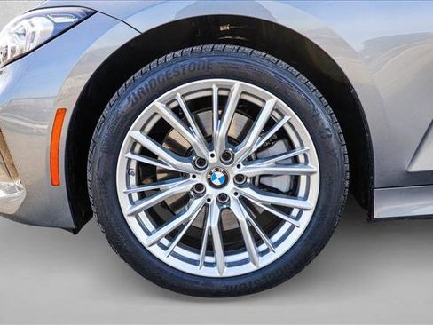 Used 2024 BMW 330i xDrive Sedan image 9
