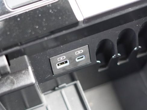 Certified 2023 Toyota Sequoia Platinum AWD/4WD image 45