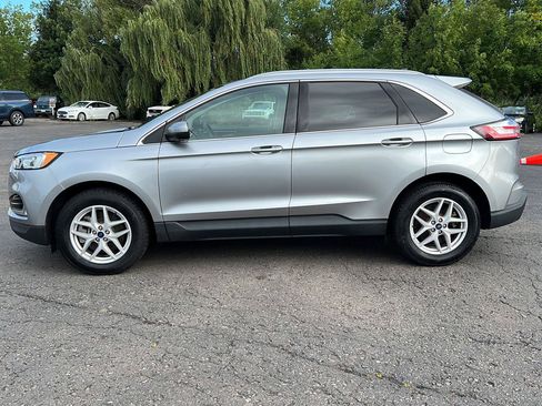 Used 2021 Ford Edge SEL w/ Convenience Package AWD/4WD image 4