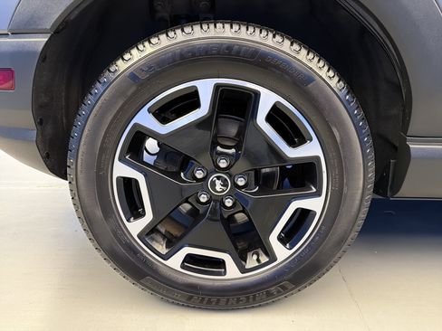 Used 2021 Ford Bronco Sport Outer Banks AWD/4WD image 9