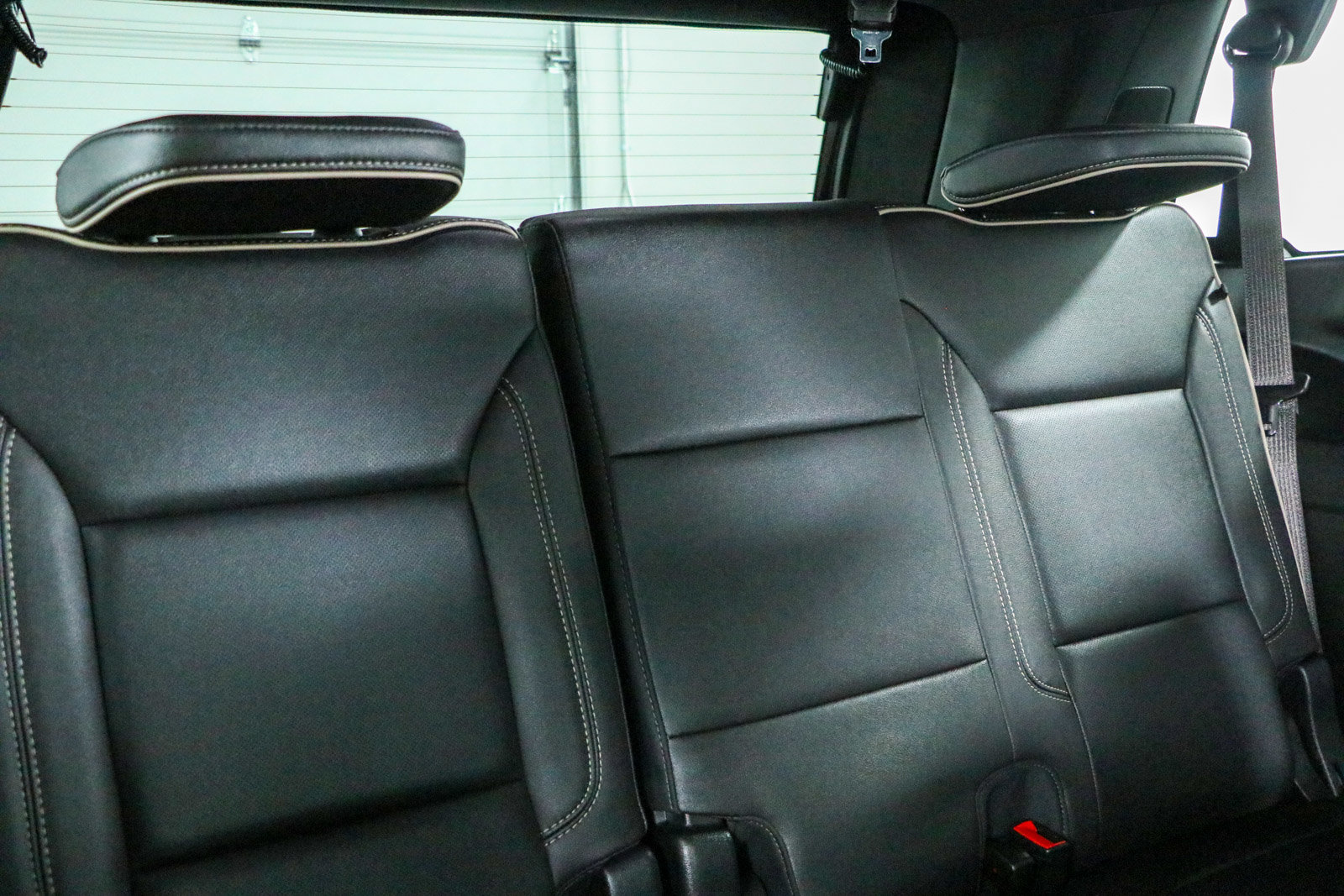 Used 2023 GMC Yukon SLT w/ SLT Premium Package AWD/4WD image 33
