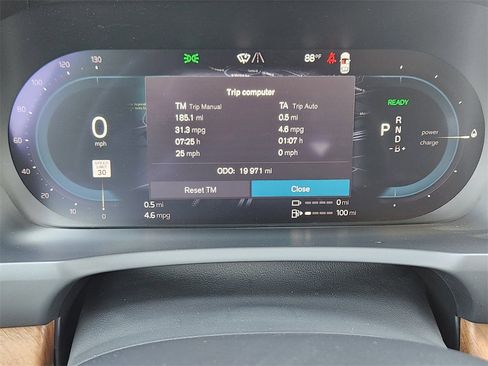 Used 2023 Volvo XC90 T8 Plus w/ Protection Package Premier image 11