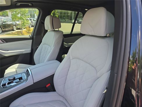 Certified 2026 BMW X5 xDrive40i w/ Climate Comfort Package AWD/4WD image 22