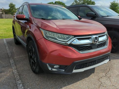 Used 2017 Honda CR-V Touring image 2
