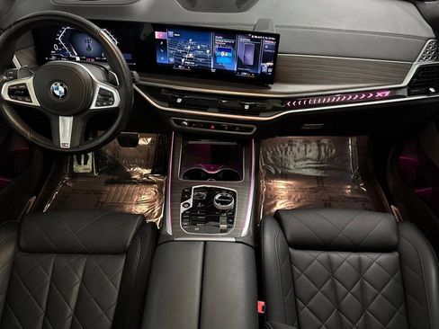 Certified 2023 BMW X7 xDrive40i w/ M Sport Package image 16