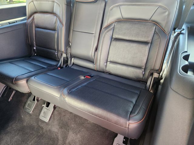 New 2027 Lincoln Navigator L Black Label AWD/4WD image 16