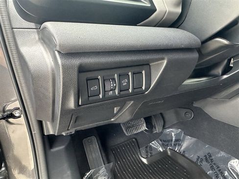 Used 2024 Subaru Outback Premium AWD/4WD image 52