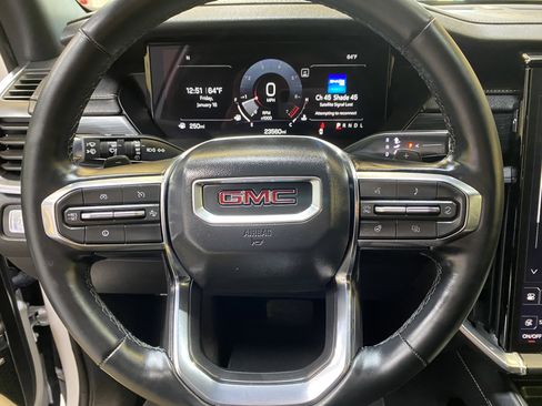 Used 2025 GMC Acadia Elevation image 34