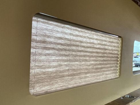 Used 2014 Mercedes-Benz Sprinter 2500 image 20