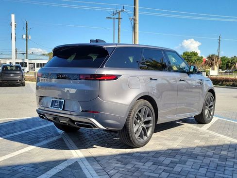 Certified 2025 Land Rover Range Rover Sport Dynamic SE image 5