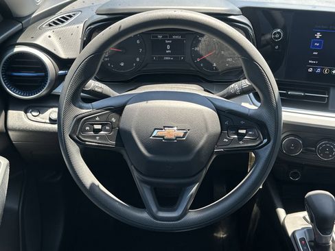 Used 2024 Chevrolet Trax LS w/ Driver Confidence Package FWD image 19