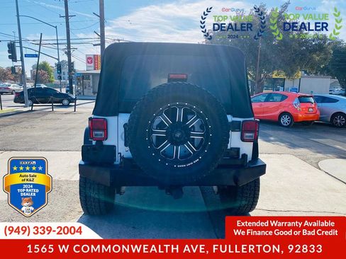Used 2013 Jeep Wrangler Unlimited Sport image 16