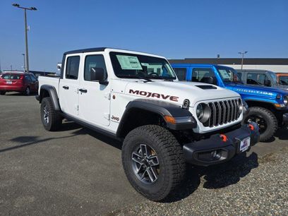 New 2025 Jeep Gladiator Mojave w/ Convenience Group