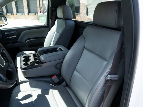 Used 2018 GMC Sierra 1500 2WD Regular Cab w/ Sierra Convenience Package image 18