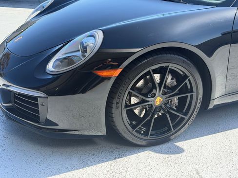 Certified 2018 Porsche 911 Carrera RWD image 11