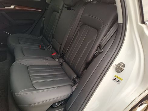 Used 2023 Audi Q5 2.0T Premium w/ Convenience Package AWD/4WD image 36