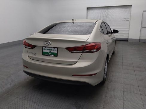 Used 2017 Hyundai Elantra SE FWD image 7