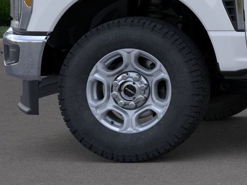 New 2026 Ford F350 XLT w/ FX4 Off-Road Package AWD/4WD image 19