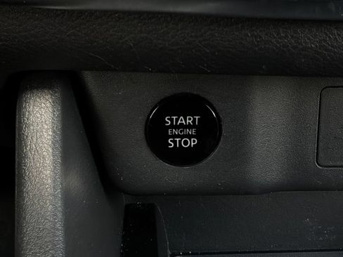 Used 2026 Nissan Rogue SV FWD image 26