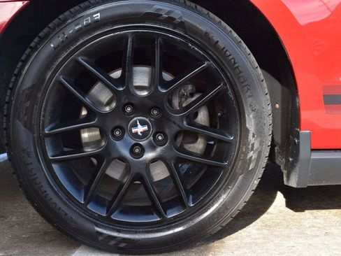 Used 2012 Ford Mustang Premium image 11