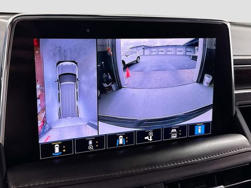 Used 2021 Chevrolet Tahoe High Country image 31