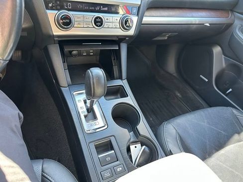 Used 2015 Subaru Outback 2.5i Limited AWD/4WD image 16