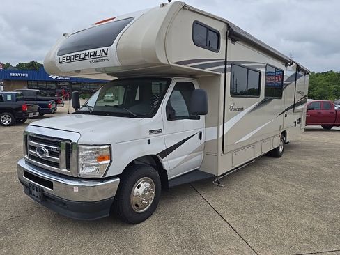 Used 2023 Ford E-450 and Econoline 450 Super Duty w/ Motorhome Prep Package image 2