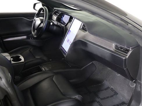 Used 2019 Tesla Model S Performance image 24