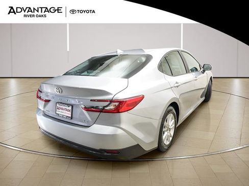 Certified 2025 Toyota Camry LE FWD image 7