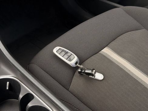 Used 2023 Hyundai Sonata SEL w/ Winter Weather Package FWD image 39