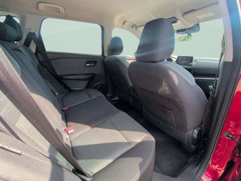 Used 2022 Nissan Rogue SV FWD image 25