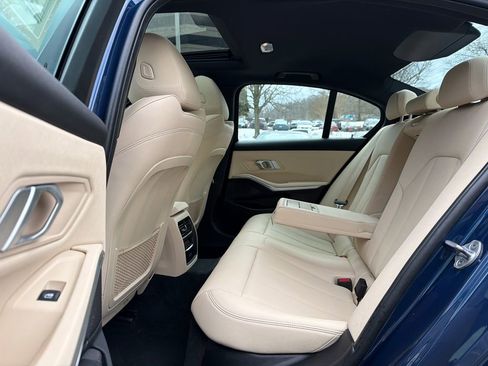 Used 2021 BMW 330i xDrive Sedan w/ Convenience Package image 17