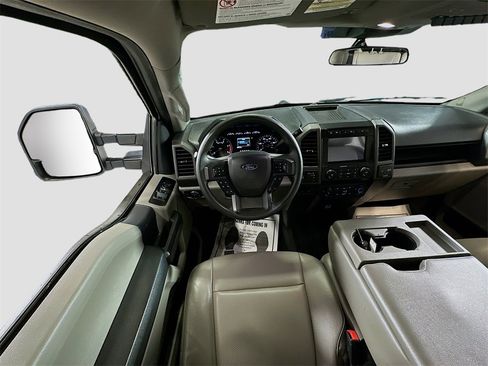 Used 2022 Ford F250 XL w/ Power Equipment Group image 21