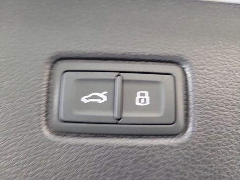 New 2026 Audi Q7 2.0T Premium image 10