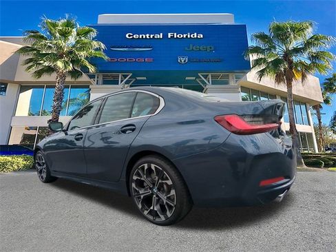 Used 2025 BMW 330i Sedan image 7