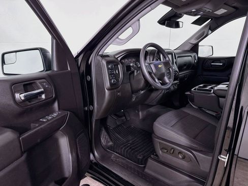 Used 2024 Chevrolet Silverado 1500 Custom AWD/4WD image 3